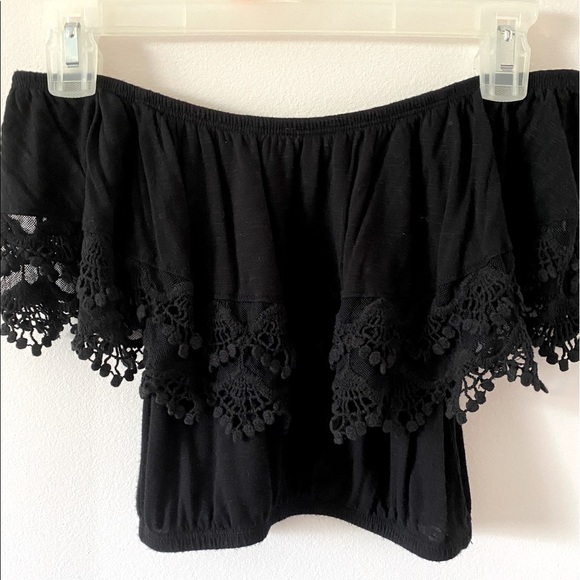 Forever 21 Off The Shoulder Blouse - Picture 1 of 2